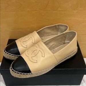 CHANEL Two-Tone Beige and Black Espadrilles